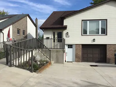 2774 Bucklepost Crescent, Mississauga, On L5n 1x5