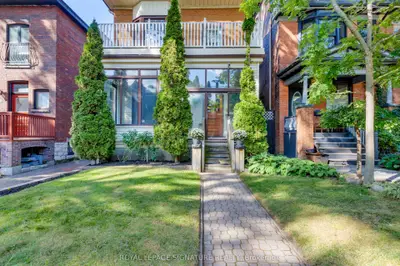 36 Cowan Avenue, Toronto, On M6k 2n4