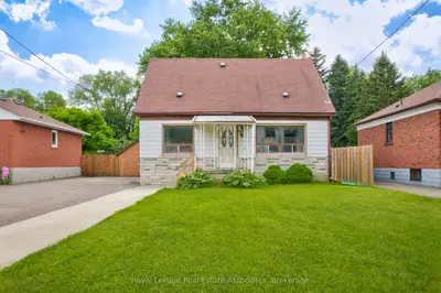 1072 Orchard Road, Mississauga, On L5e 2n9