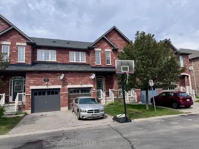 651 Farmstead Drive 14, Milton, On L9t 7w2