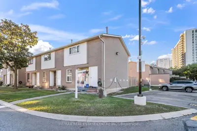 59 Craigleigh Crescent, Brampton, On L6t 2e3