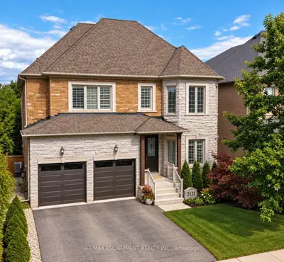 2121 Blackforest Crescent, Oakville, On L6m 4t6