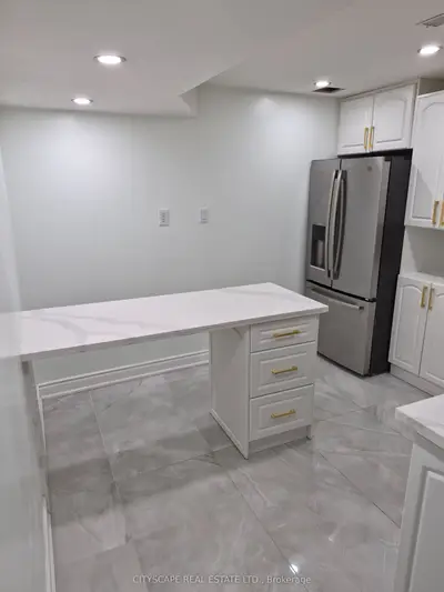 368 Sardinia Drive Bsmt, Mississauga, On L5r 3x6