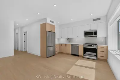 6 Kirknewton Road, Toronto, On M6e 3y1