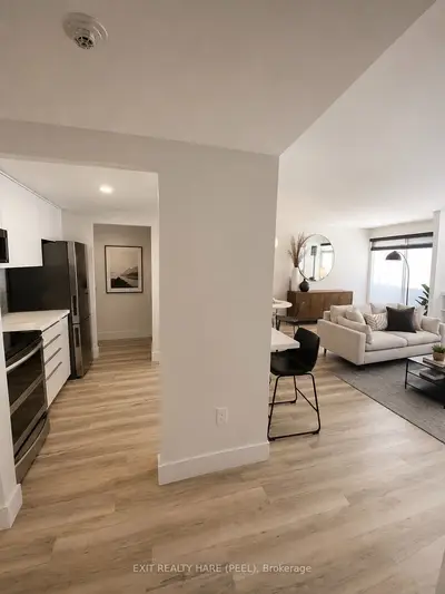 8351 Mclaughlin Road S 133, Brampton, On L6y 4h8