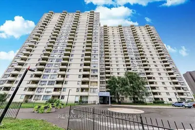 320 Dixon Road 408, Toronto, On M9r 1s8
