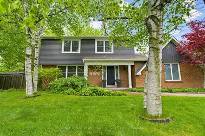 1390 Peerless Court, Oakville, On L6h 3a4
