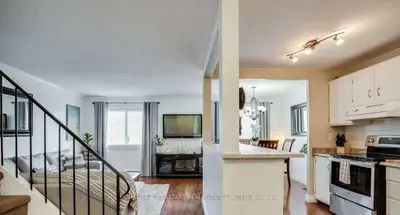 1066 Falgarwood Drive 165, Oakville, On L6h 2p3