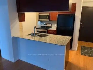 25 Viking Lane 955, Toronto, On M9b 0a1