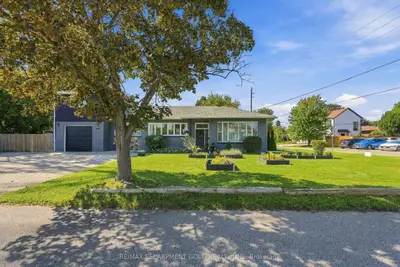 2180 Dixie Road, Mississauga, On L4y 1z3
