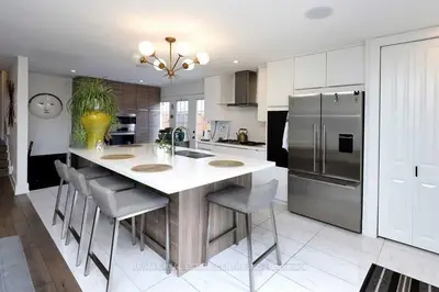 814 Eaglemount Crescent, Mississauga, On L5c 1n9