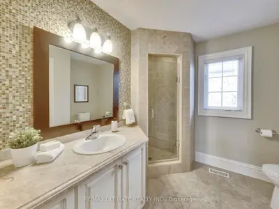 40 Harrow Drive 3, Toronto, On M6m 2x3