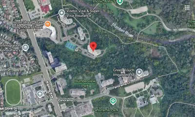 5 Rowntree Road 1814, Toronto, On M9v 5g9