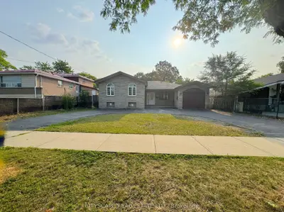 61 Bloomington Crescent, Toronto, On M3n 1r2