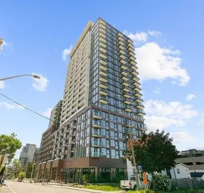 28 Ann Street 223, Mississauga, On L5g 0e1