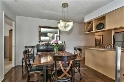4090 Living Arts Drive 1008, Mississauga, On L5b 4m8