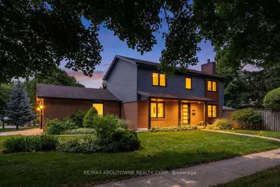 3985 Taffey Crescent, Mississauga, On L5l 2a6