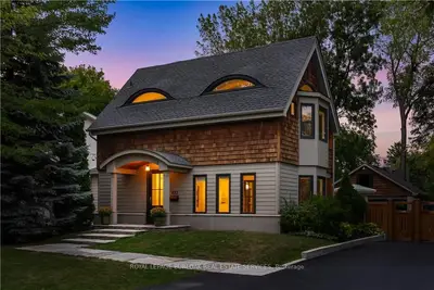 423 Smith Avenue, Burlington, On L7r 2t9