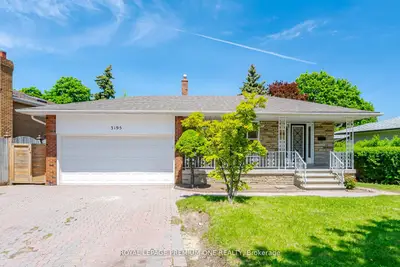 3195 Golden Orchard Drive, Mississauga, On L4y 3g7