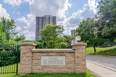 3100 Kirwin Avenue 708, Mississauga, On L5a 3s6