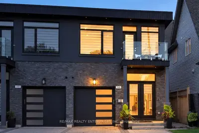 36b Pine Avenue, Mississauga, On L5h 2p8