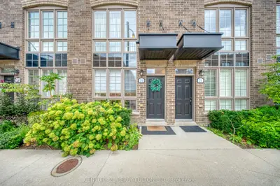 26 Ernest Avenue 20, Toronto, On M6p 0b8