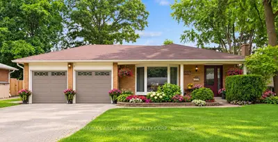 2033 Saxon Road, Oakville, On L6l 2v1