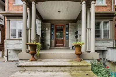 483 Parkside Drive Lower, Toronto, On M6r 2z9
