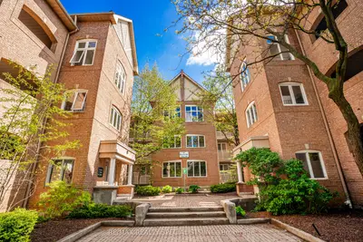 85 Bristol Road 159, Mississauga, On L4z 3p3