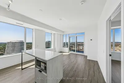 2495 Eglinton Avenue W 2404, Mississauga, On L5m 2t2