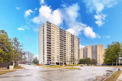 40 Panorama Court 910, Toronto, On M9v 4m1