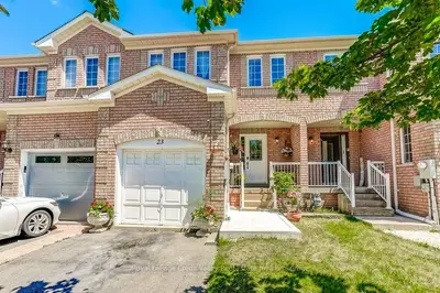 23 Tinsmith Street, Brampton, On L7a 1n1
