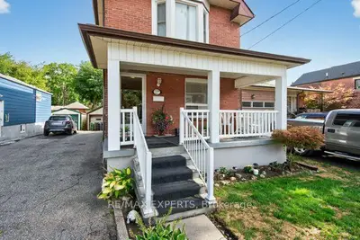 257 John Street, Toronto, On M9n 1k1