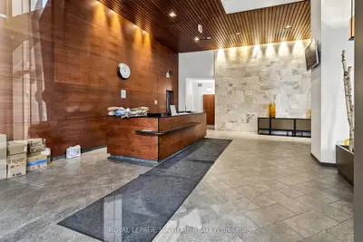 4090 Living Arts Drive 1202, Mississauga, On L5b 4m8