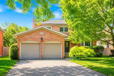 1962 Calgary Court, Mississauga, On L5h 4j1