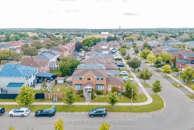 4 Horsham Street, Brampton, On L6x 3r5