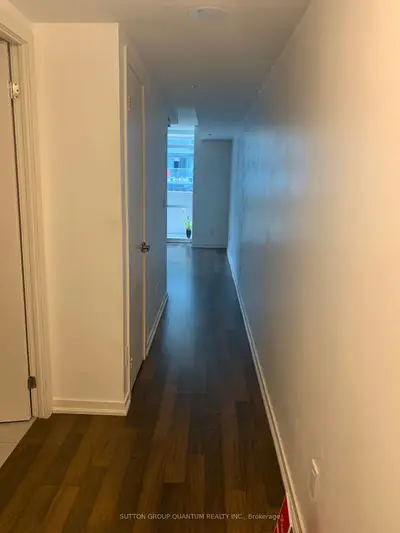 20 Joe Shuster Way 406, Toronto, On M6k 0a3