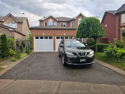 42 Porteous Circle, Brampton, On L6s 5c3