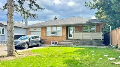 59 Beverly Hills Drive, Toronto, On M3l 1a2