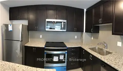 19 Applewood Lane 248, Toronto, On M9c 0c1