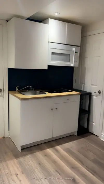 1535 Croft Avenue, Milton, On L9t 5k7