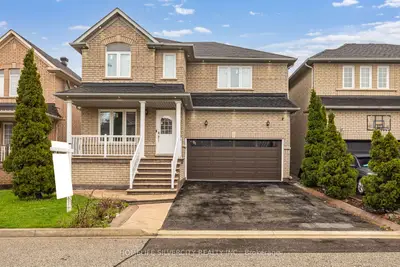 29 Beachpoint Boulevard, Brampton, On L7a 2t7