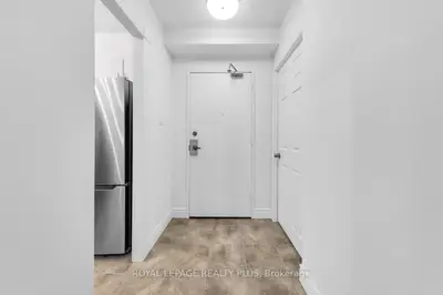 1359 White Oaks Boulevard 403, Oakville, On L6h 2r8