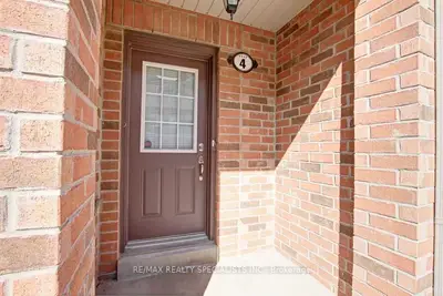 1117 Haig Boulevard 4, Mississauga, On L5e 2m6