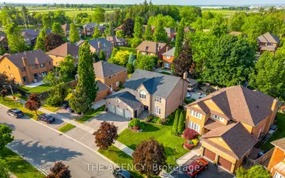 7 Stonegate Drive, Brampton, On L6z 3l7