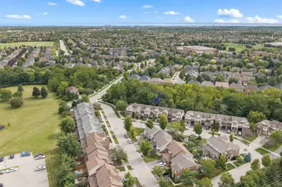 2495 Wooden Hill Circle, Oakville, On L6m 4e3