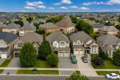 1367 Arrowhead Road, Oakville, On L6h 0c5
