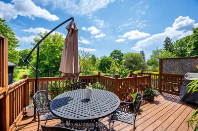 1113b Islington Avenue, Toronto, On M8z 4s3