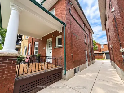 152 Medland Street Lower, Toronto, On M6p 2n5