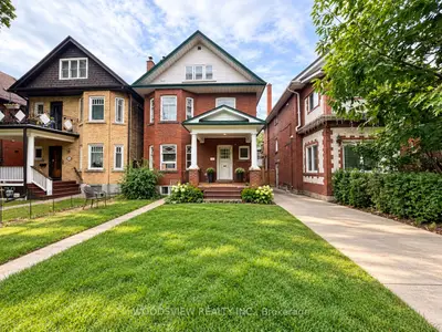 152 Medland Street Lower, Toronto, On M6p 2n5